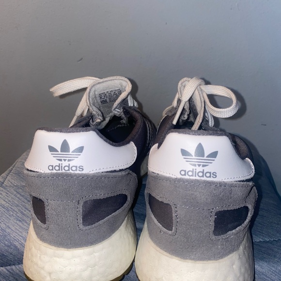 Adidas sneaker - Picture 5 of 5